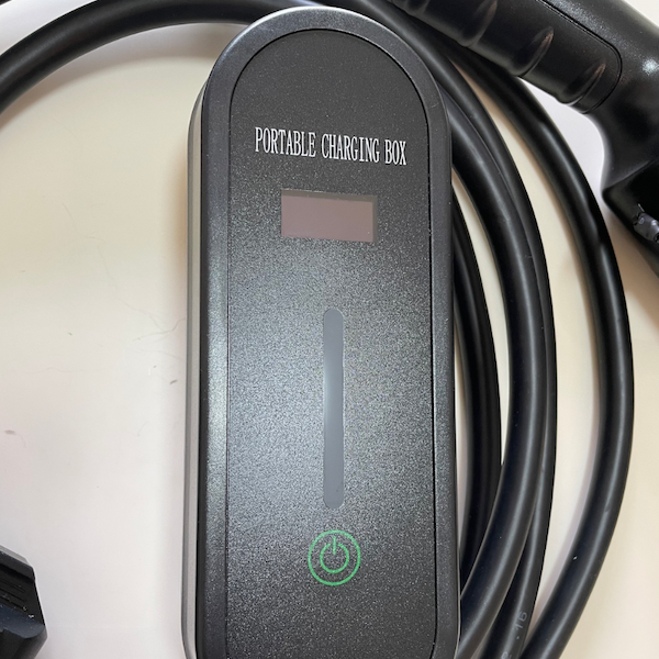 7KW 8A ຫາ 32A Switchable Type 1 Portable EV Charger-3